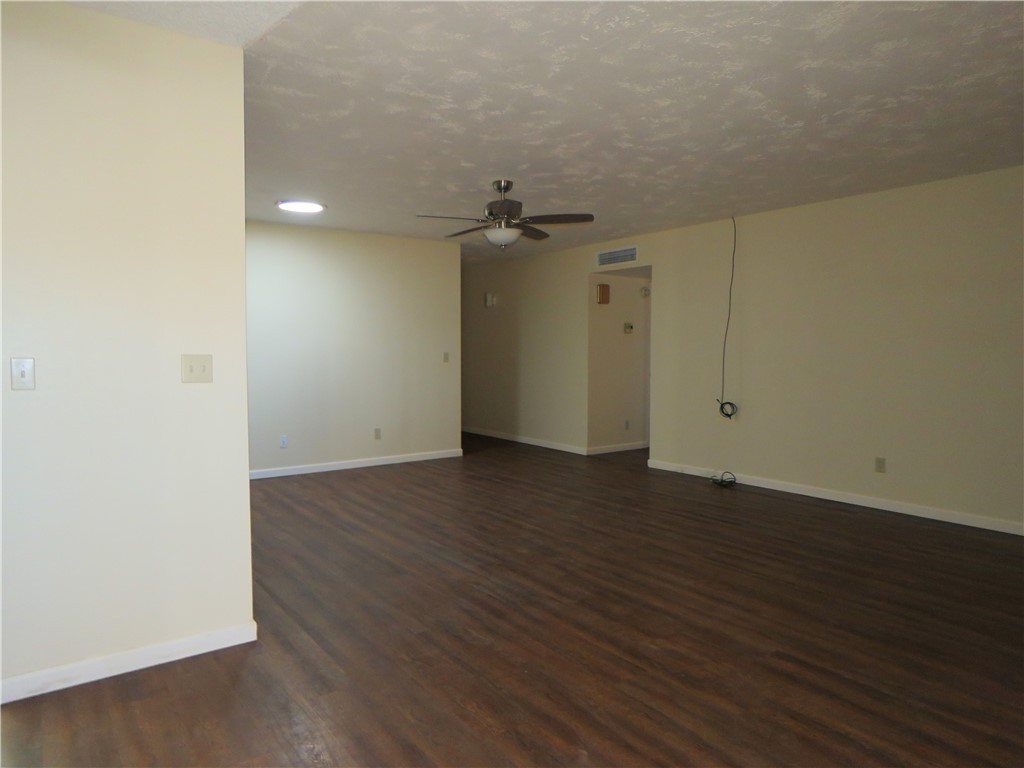 4040 Canyon Hills Drive