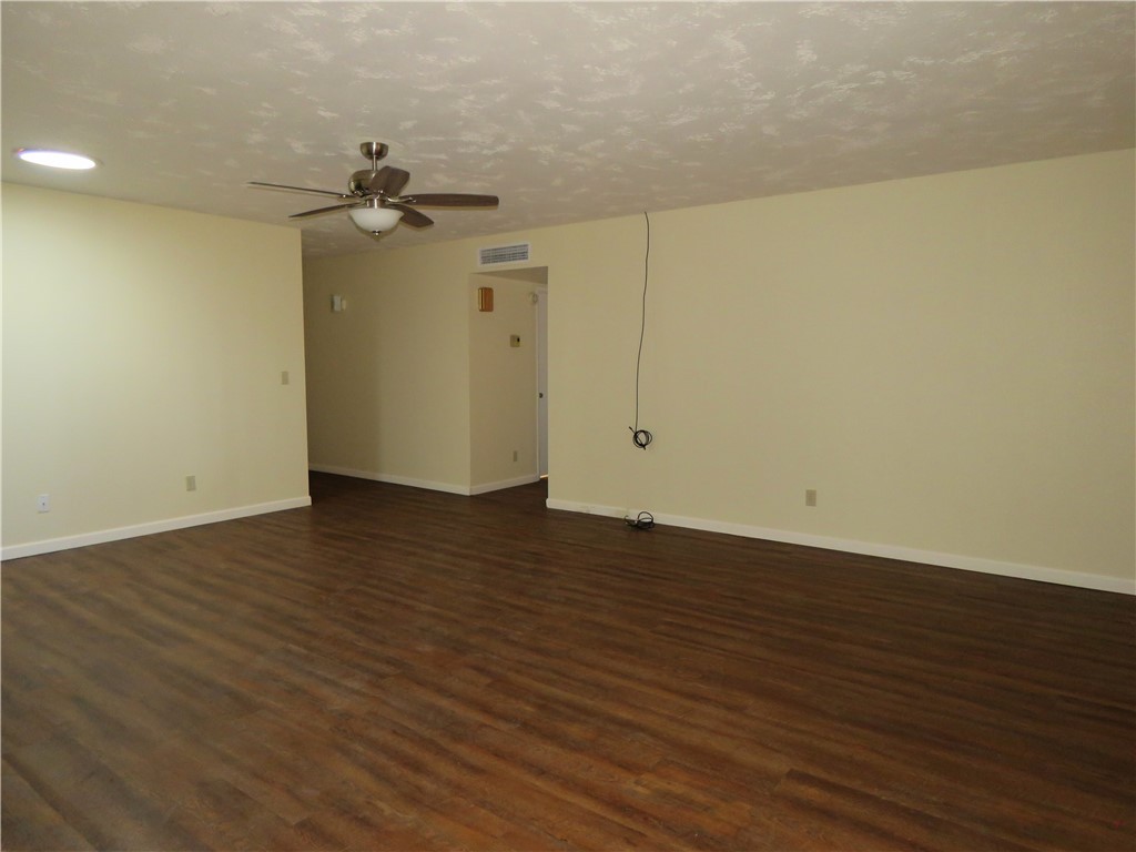 4040 Canyon Hills Drive