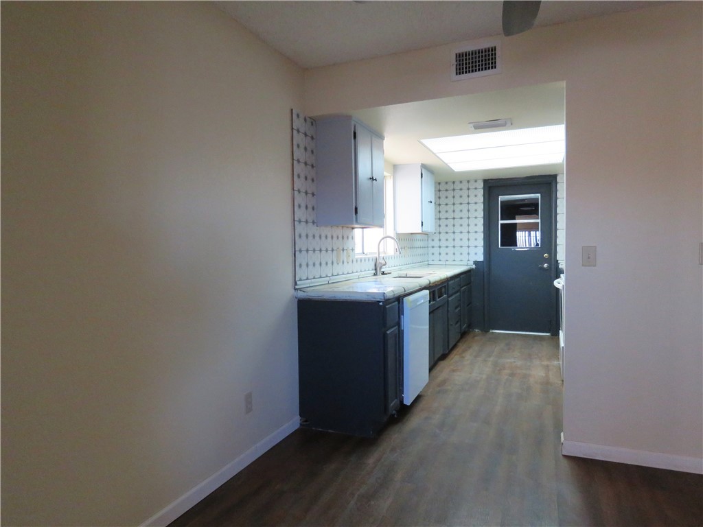 4040 Canyon Hills Drive