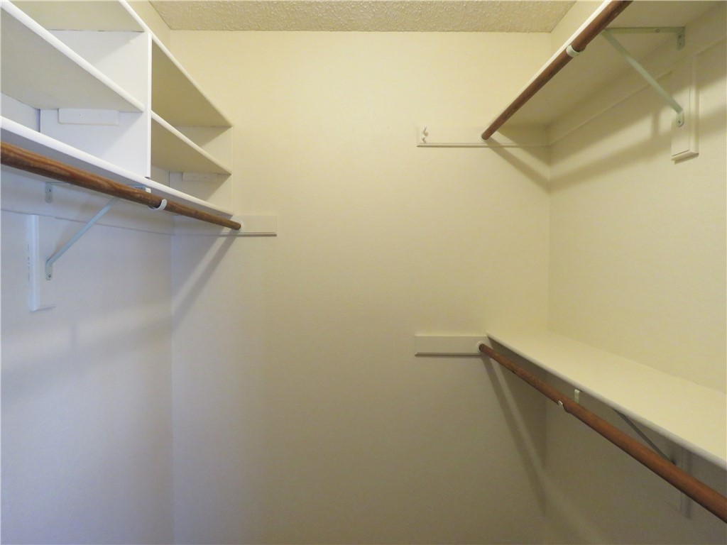 4040 Canyon Hills Drive