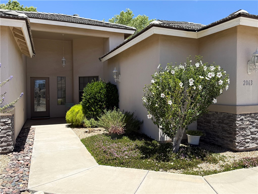 2063 John Wayne Drive