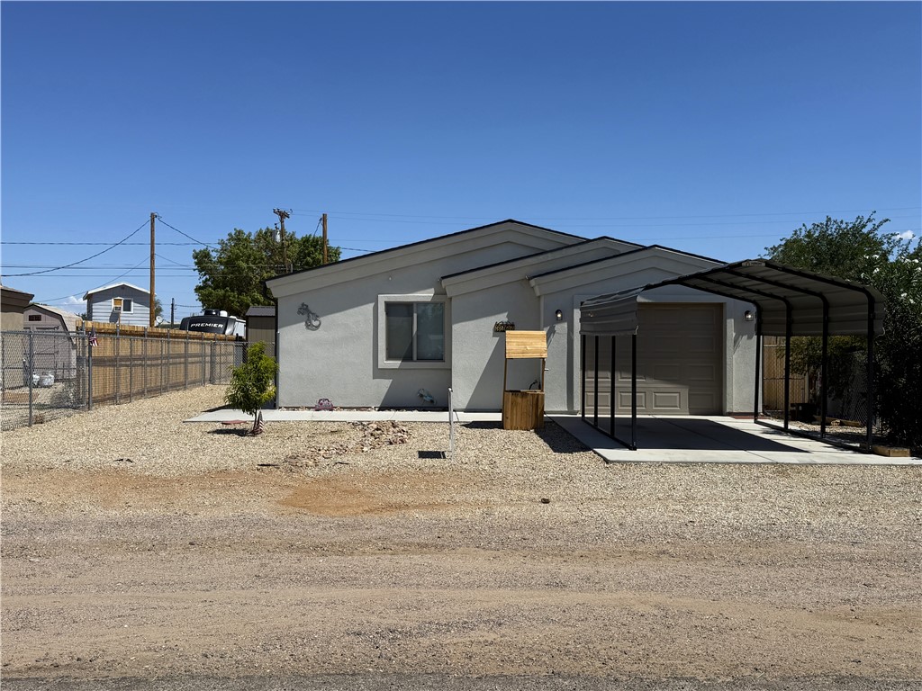 3207 E Northfield Avenue