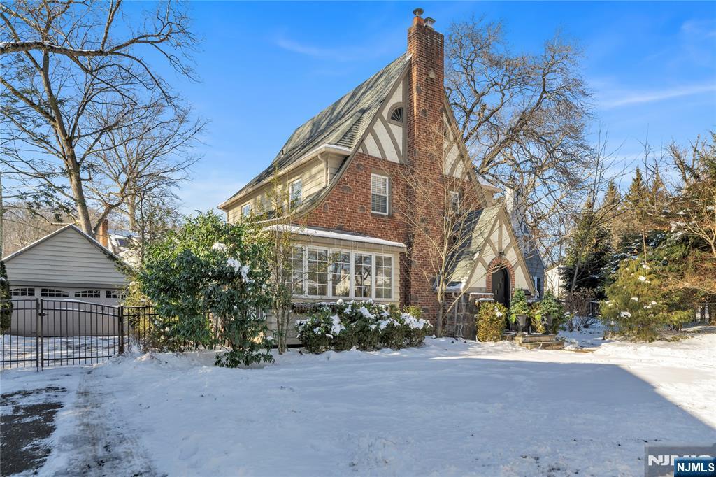 346 Monroe Street
