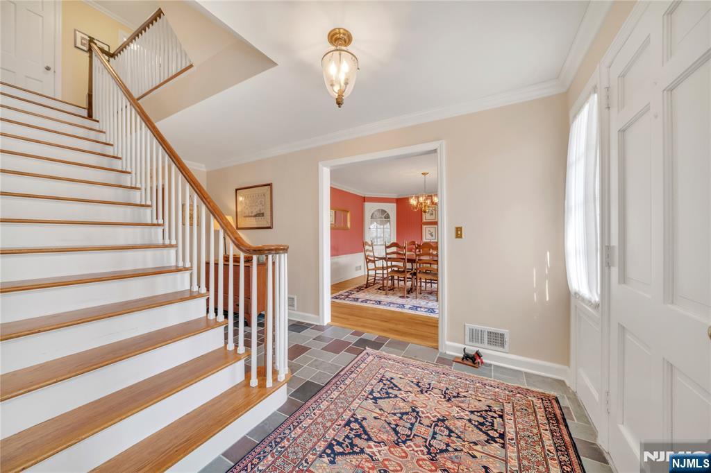 426 Knollwood Road