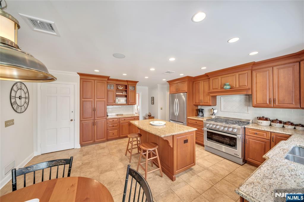 426 Knollwood Road