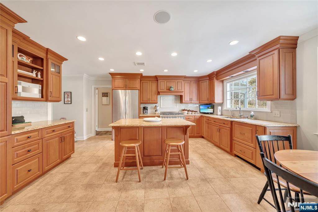426 Knollwood Road