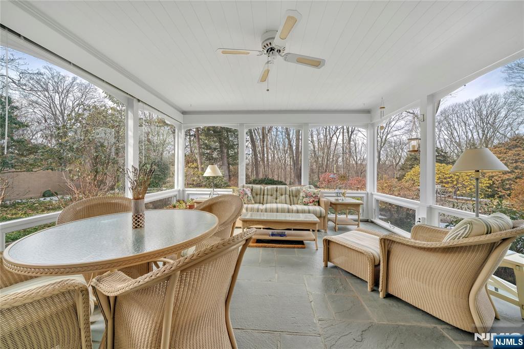 426 Knollwood Road