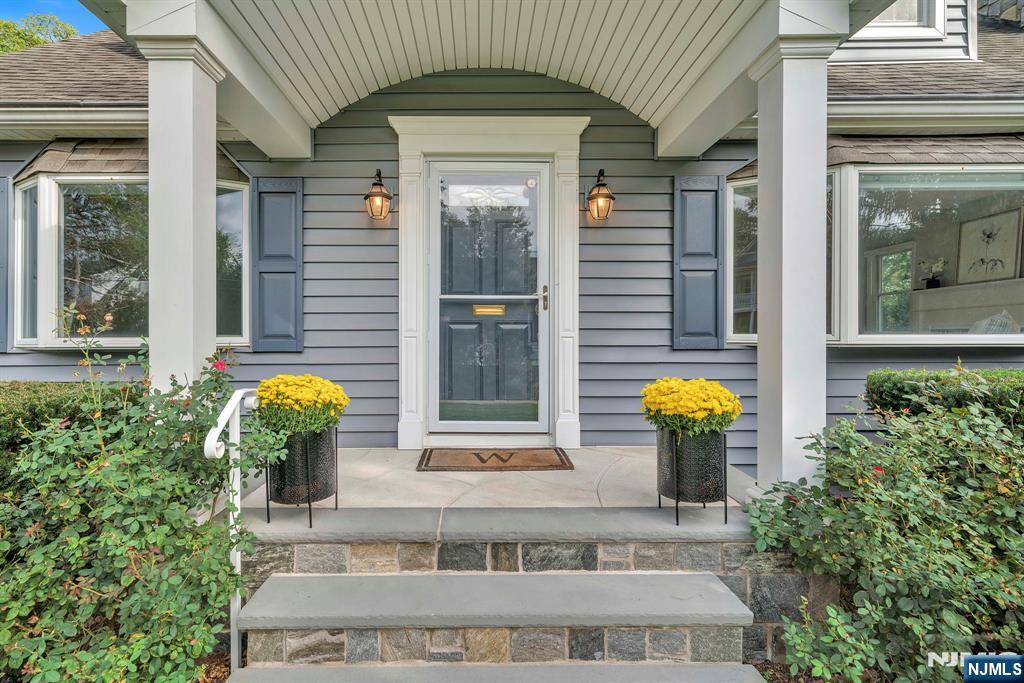 485 Sterling Place