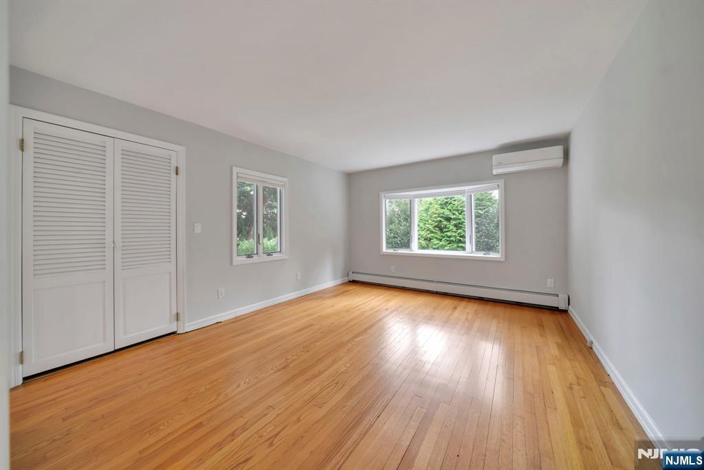485 Sterling Place