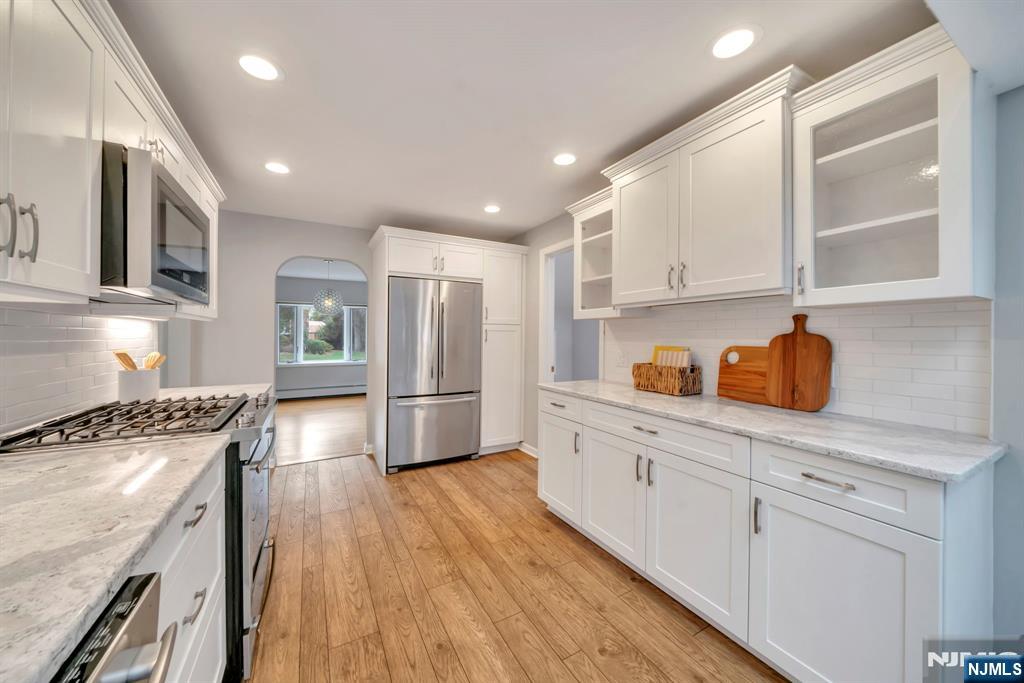 485 Sterling Place