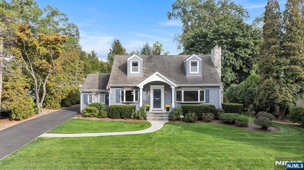 485 Sterling Place