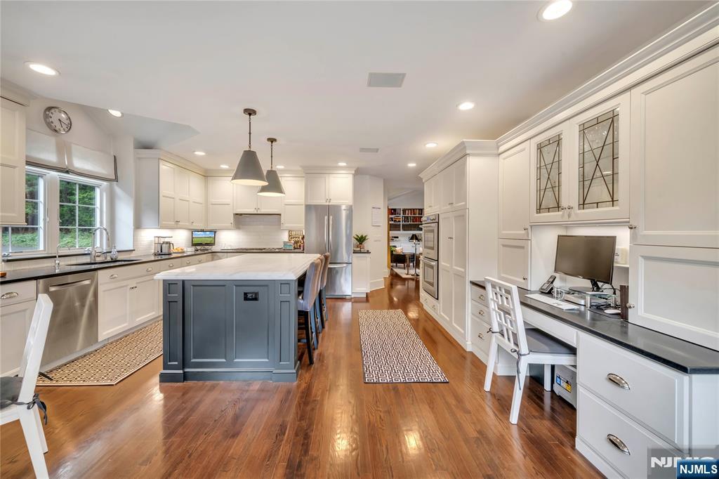 136 Crest Road