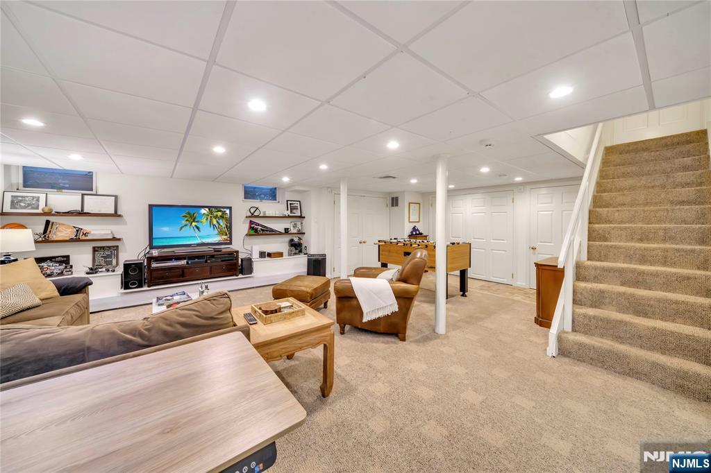 136 Crest Road