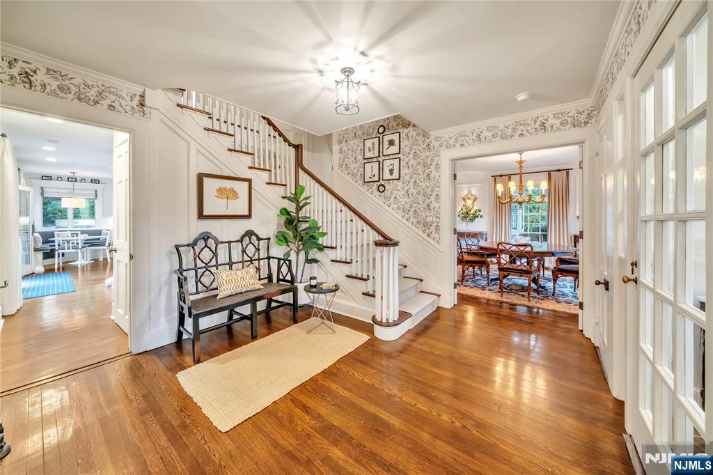 136 Crest Road
