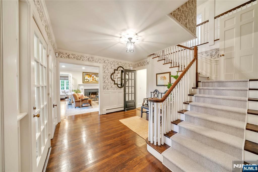 136 Crest Road
