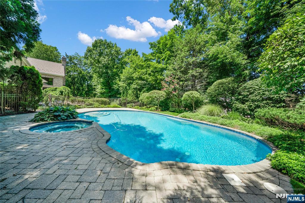 837 Apple Ridge Road