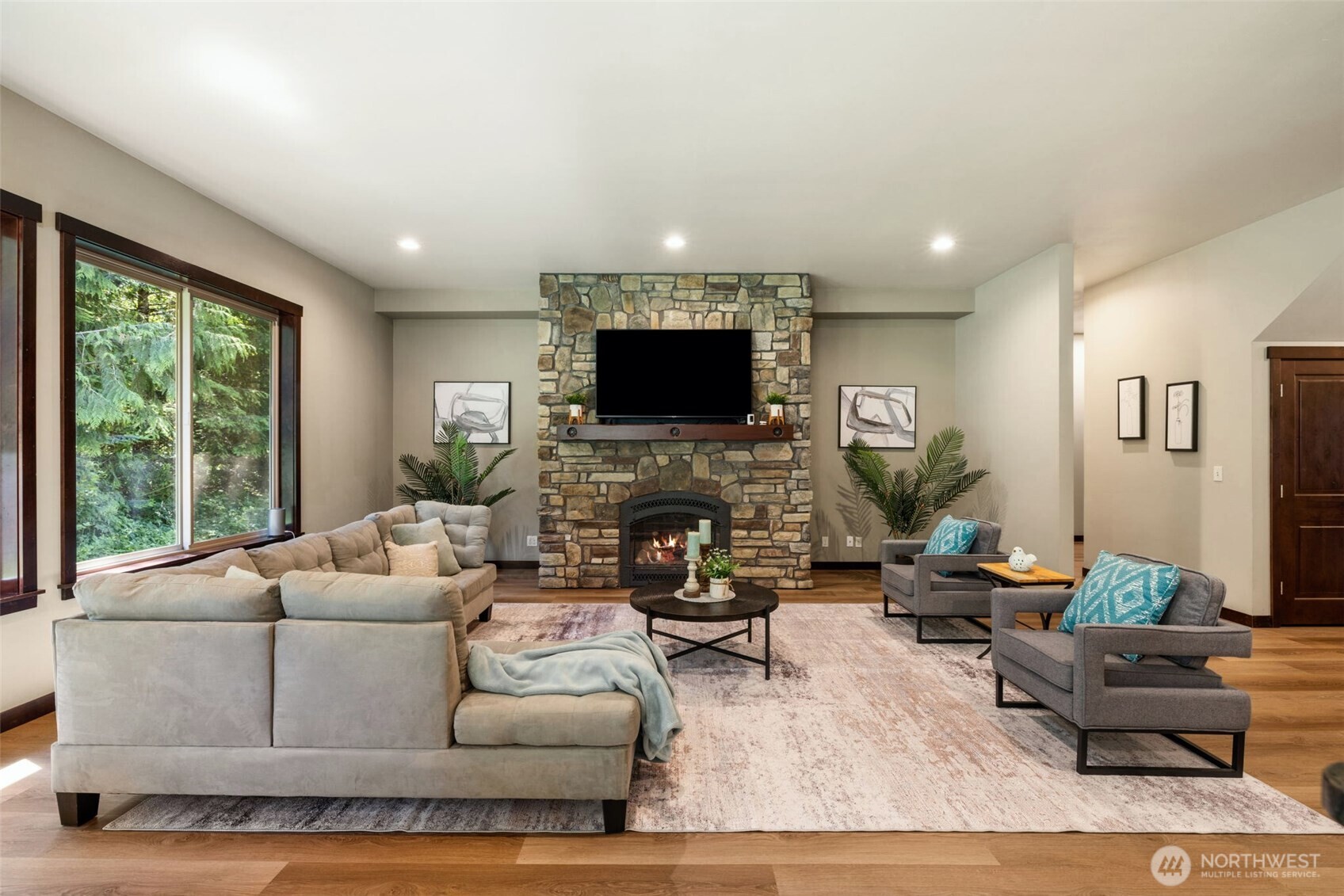 9033 108th Street NE