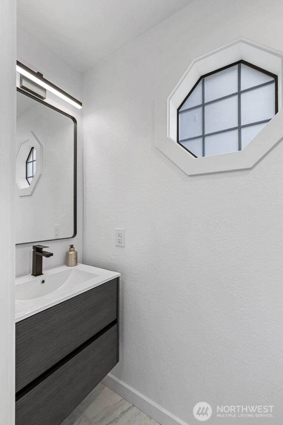 610 E Lake Stevens Road Unit: 102