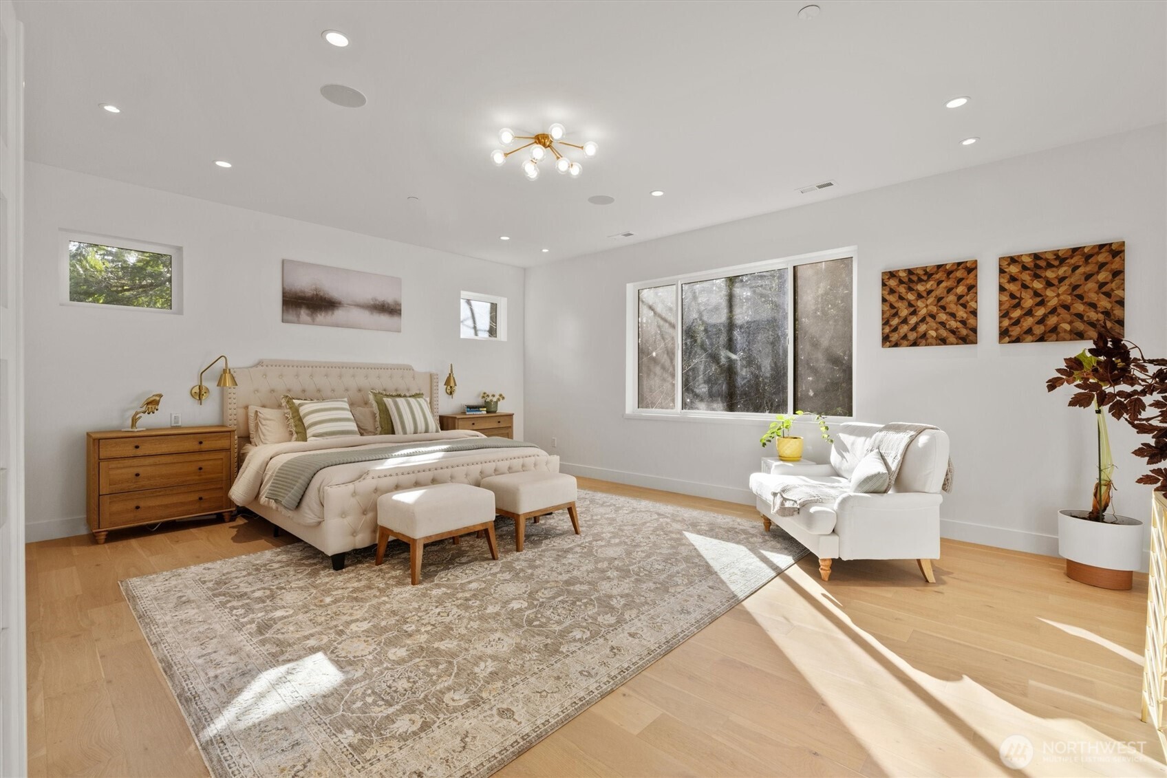 13 XXX Woodinville-Redmond Road