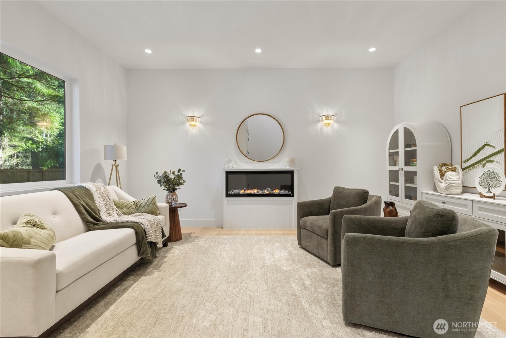 197 B 242nd Avenue NE