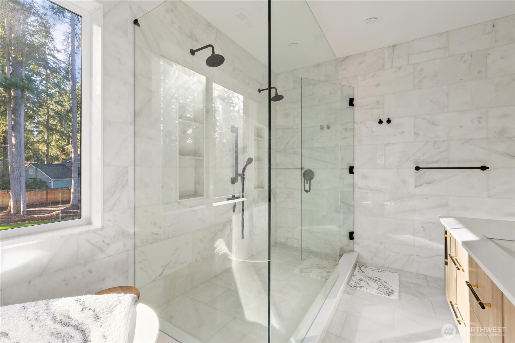 197 B 242nd Avenue NE