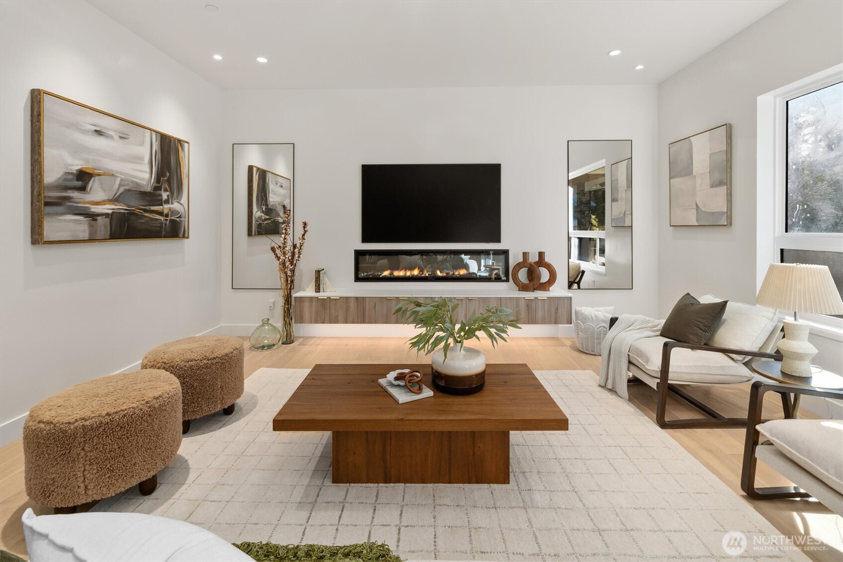 197 B 242nd Avenue NE