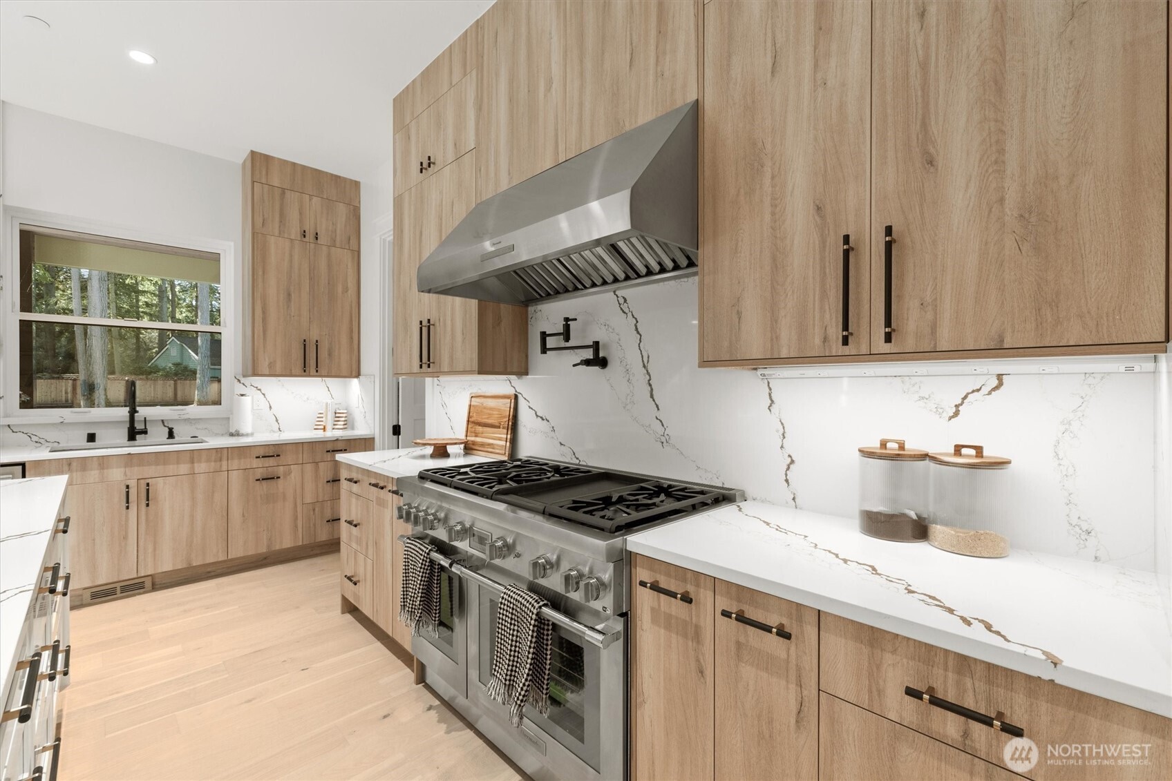 197 B 242nd Avenue NE