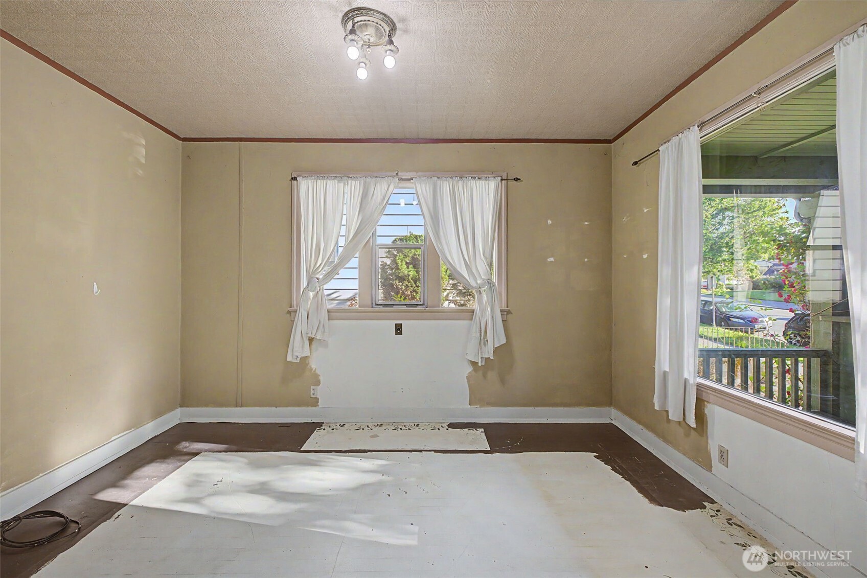 3121 Norton Avenue