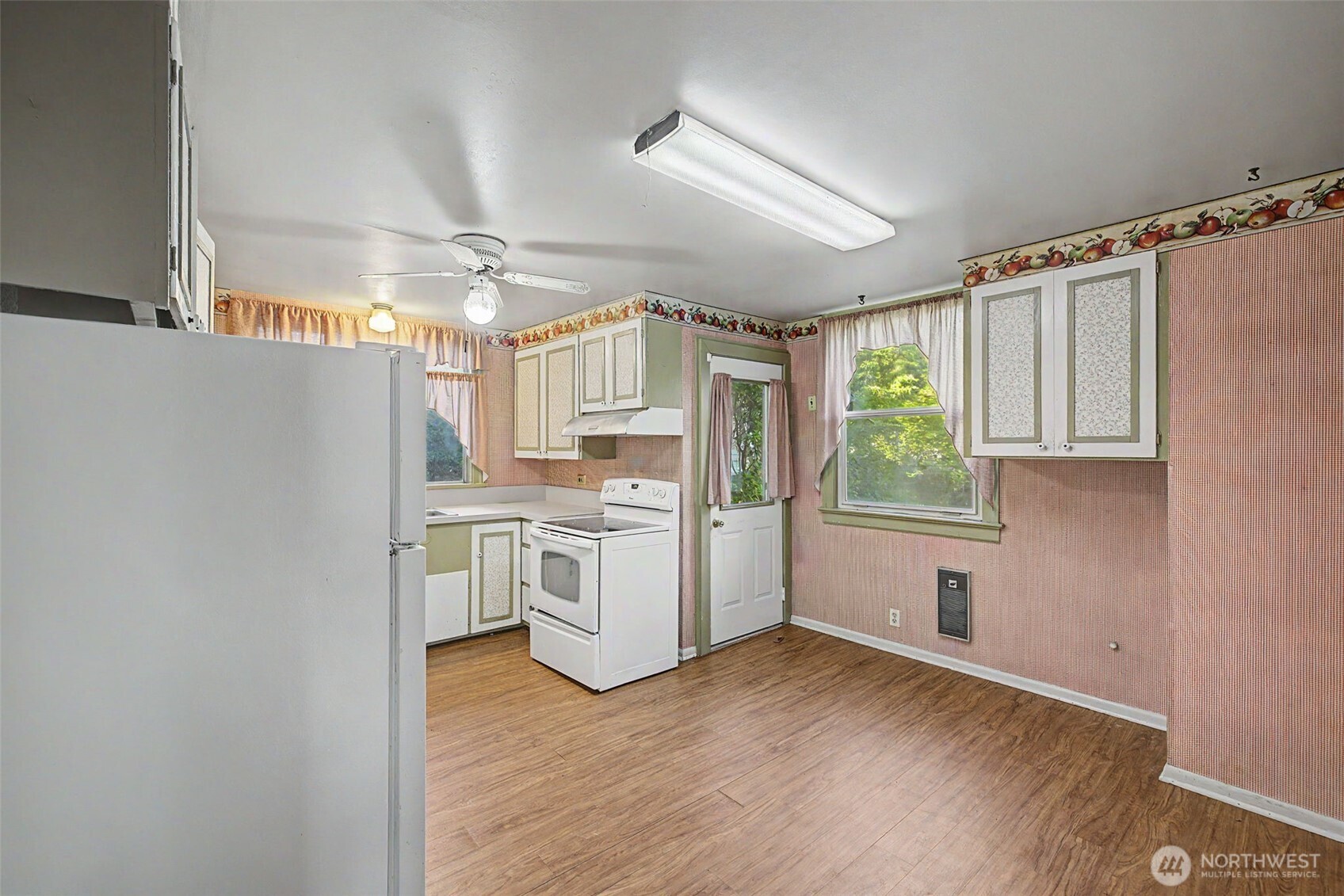 3121 Norton Avenue