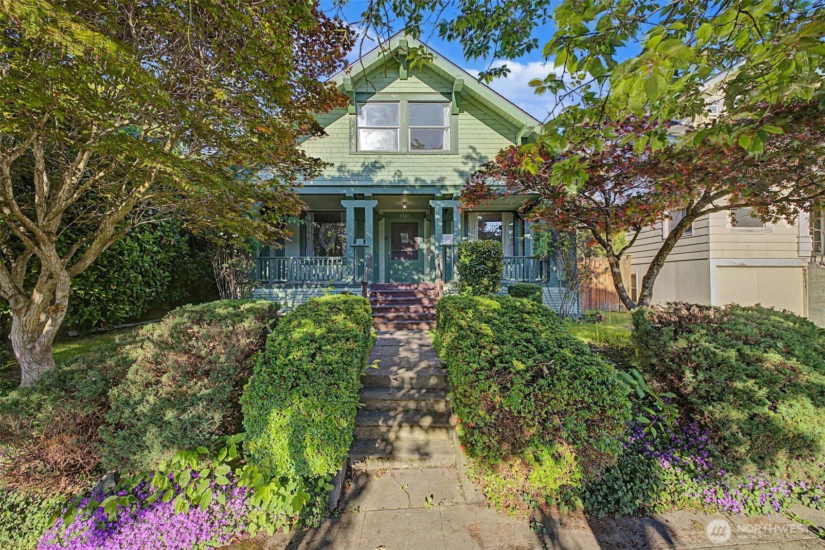 3121 Norton Avenue