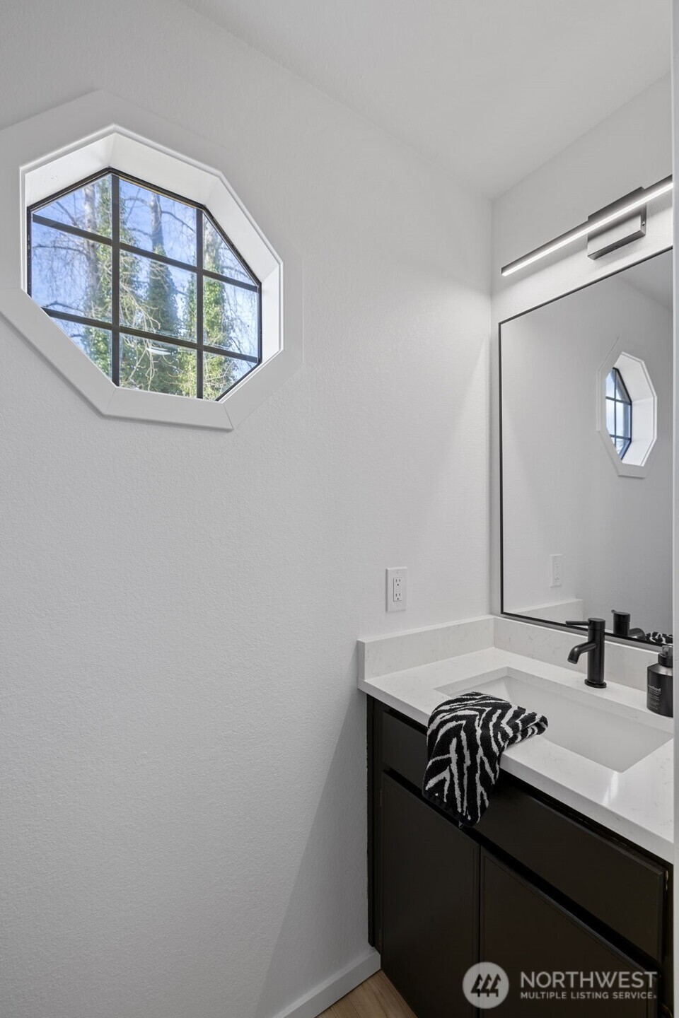 610 E Lake Stevens Road Unit: 101
