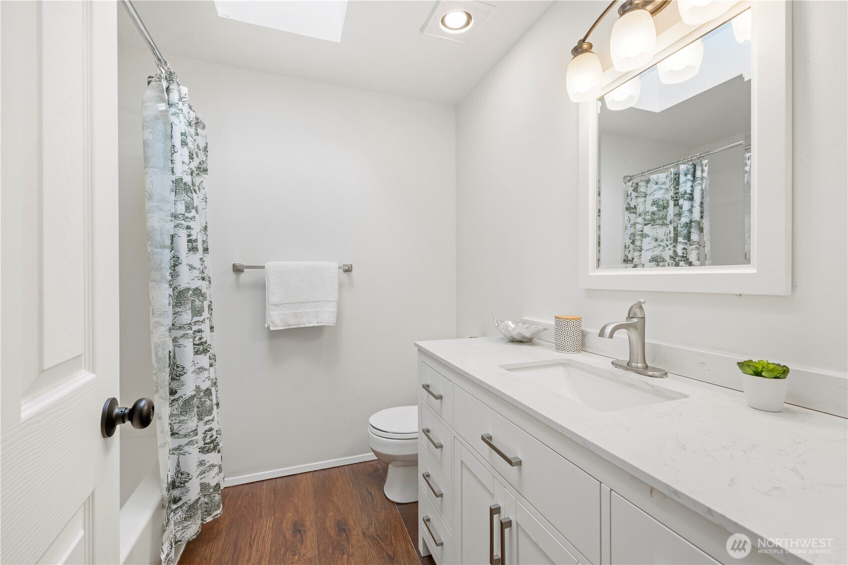 24 74th Street SW