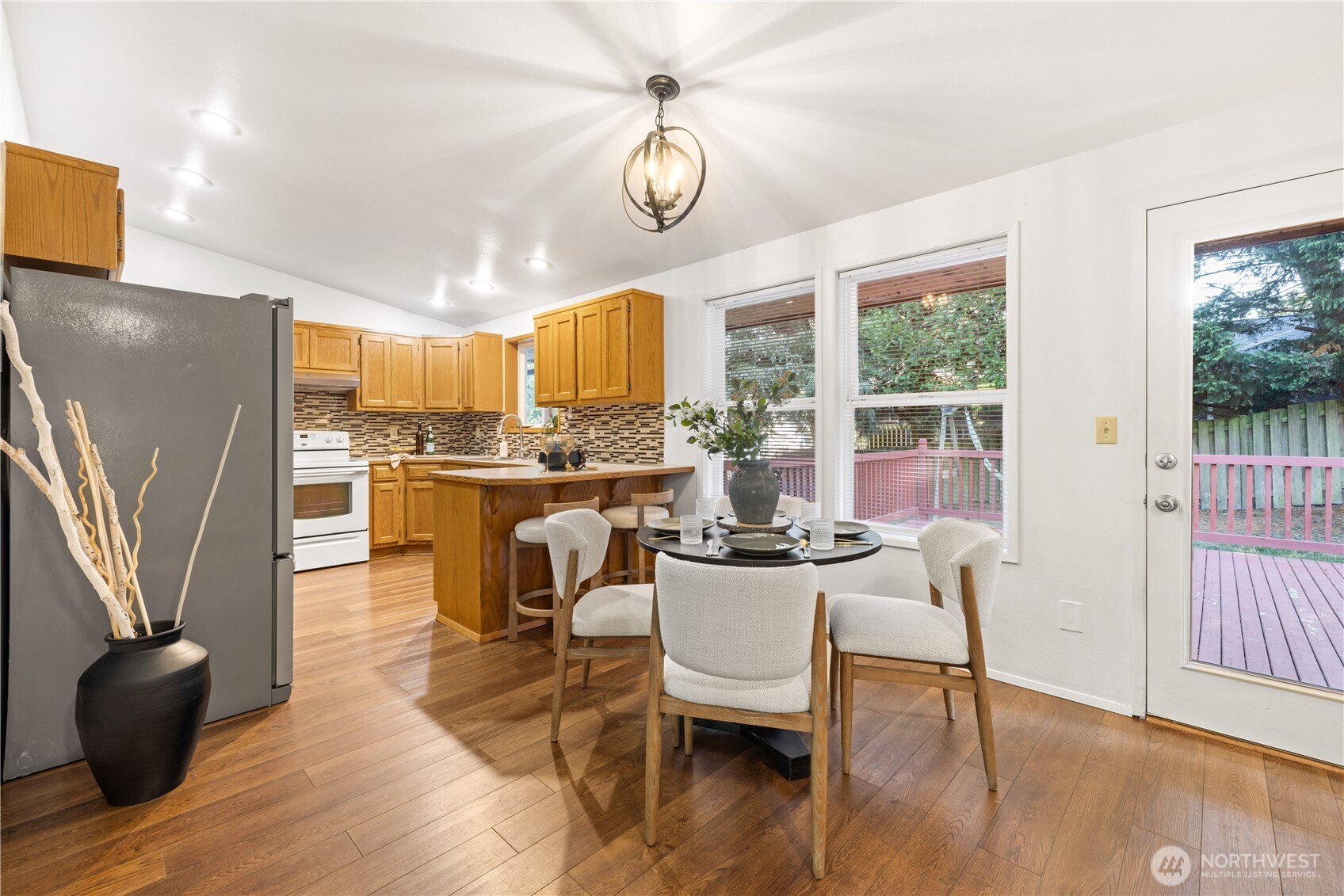 24 74th Street SW