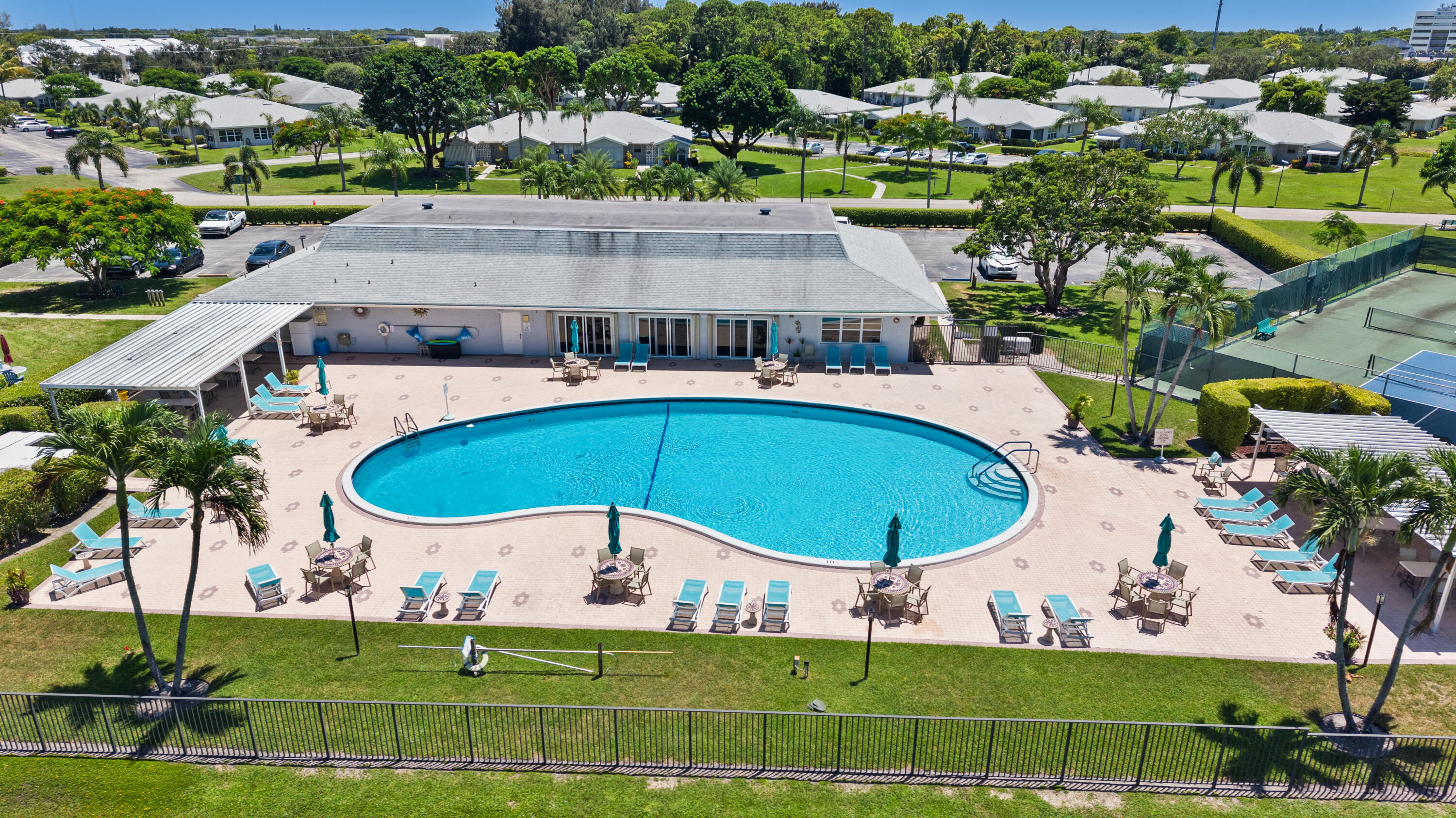 5042 LAKEFRONT Boulevard A