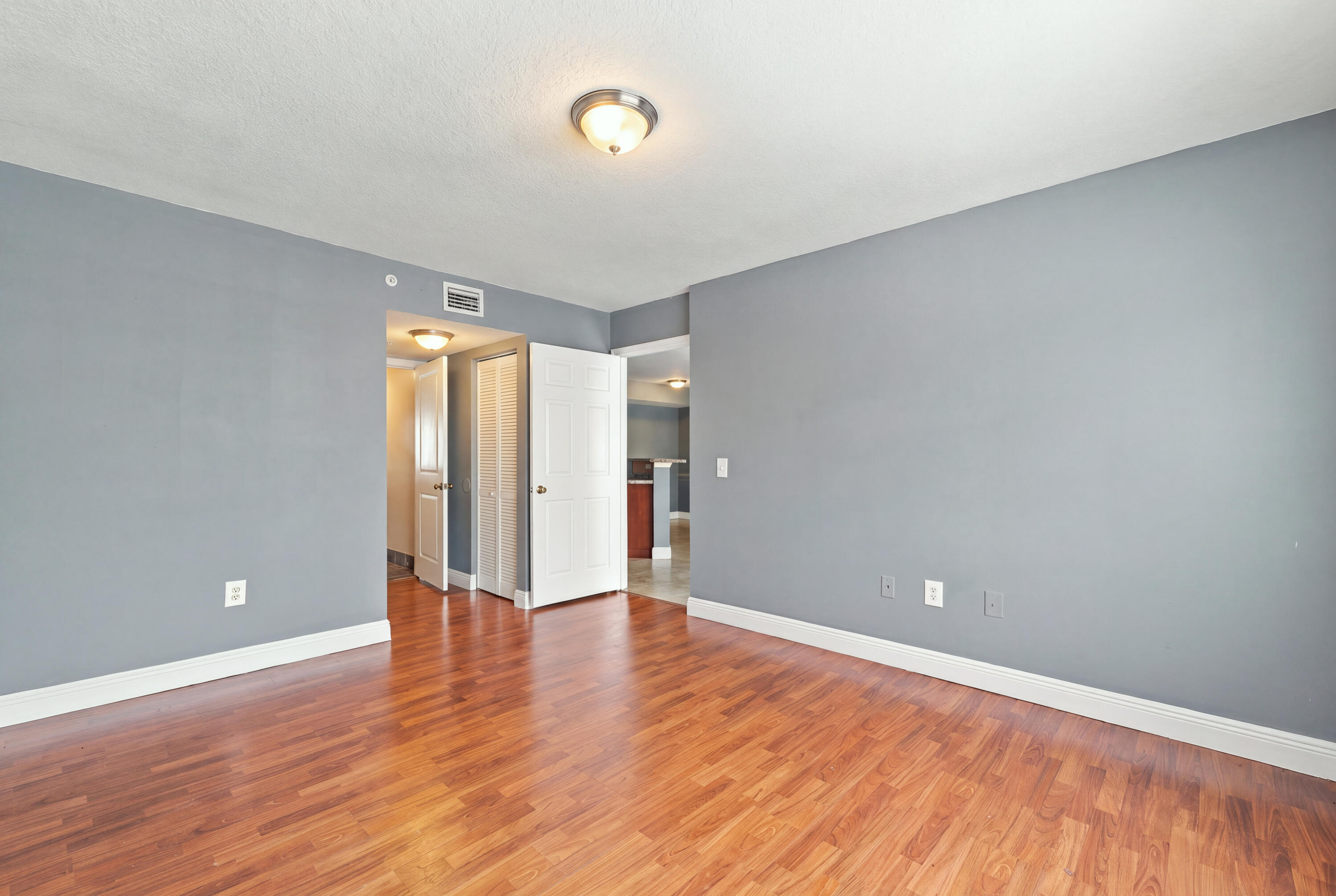 4041 San Marino Boulevard 105