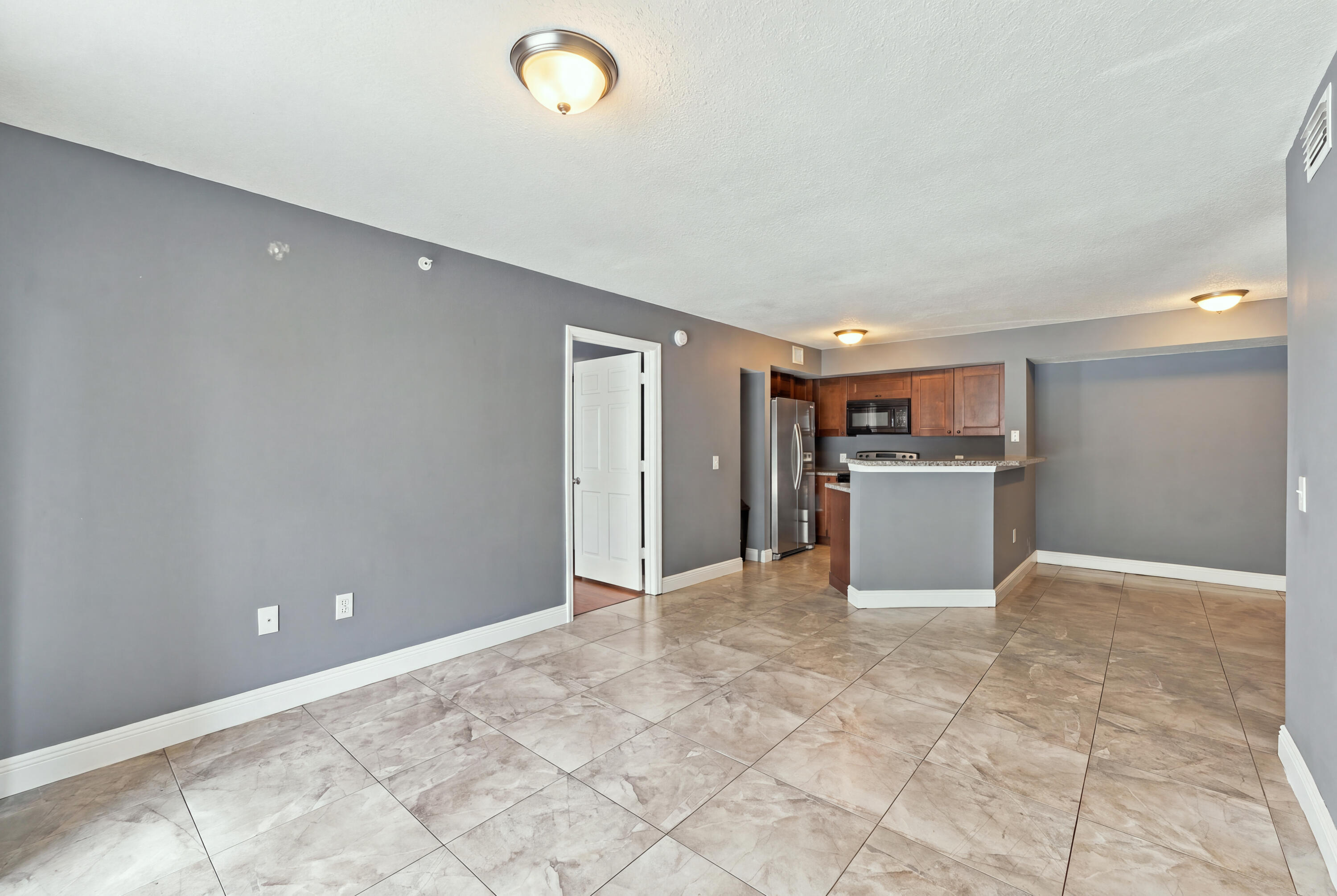 4041 San Marino Boulevard 105