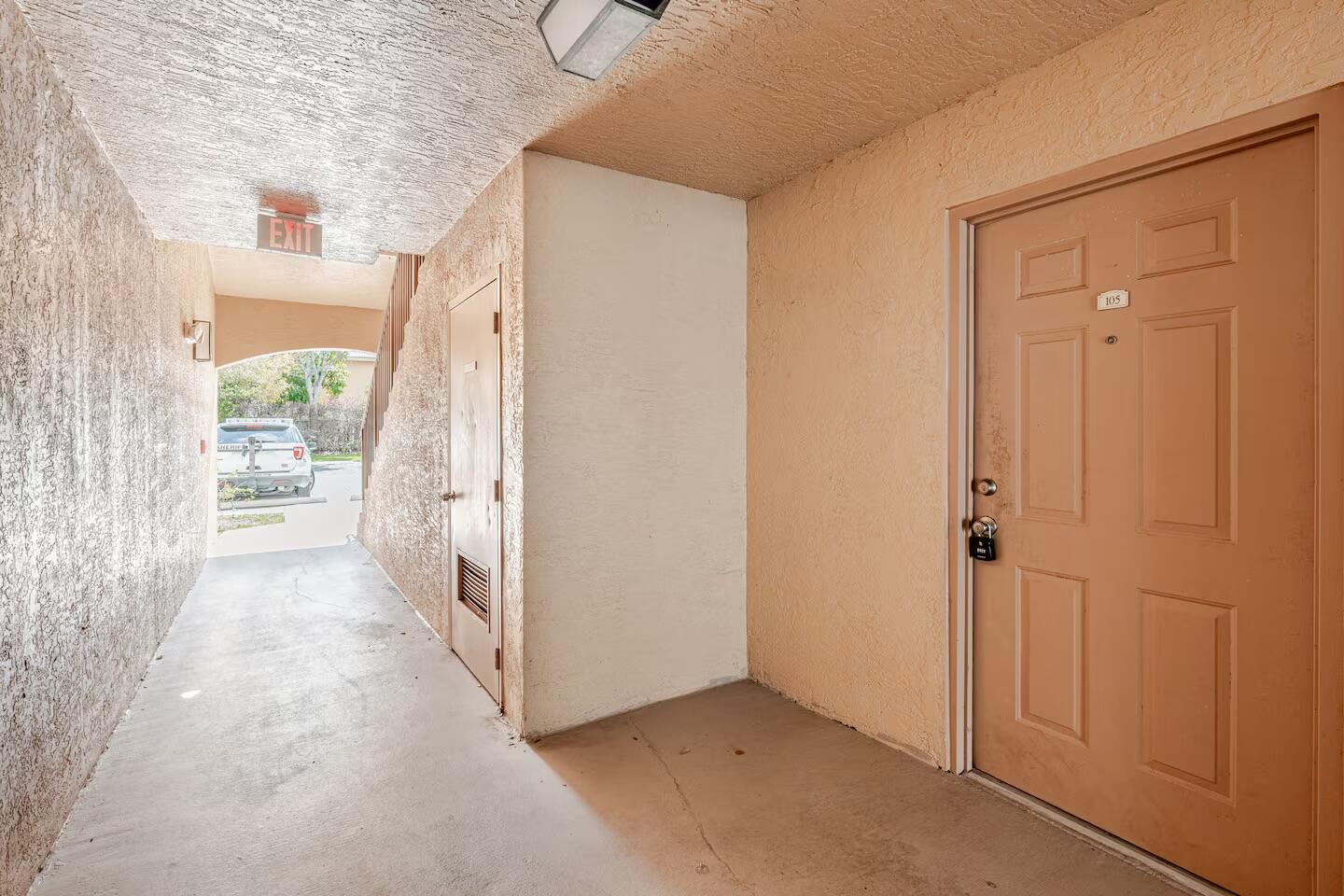 4041 SAN MARINO Boulevard 105