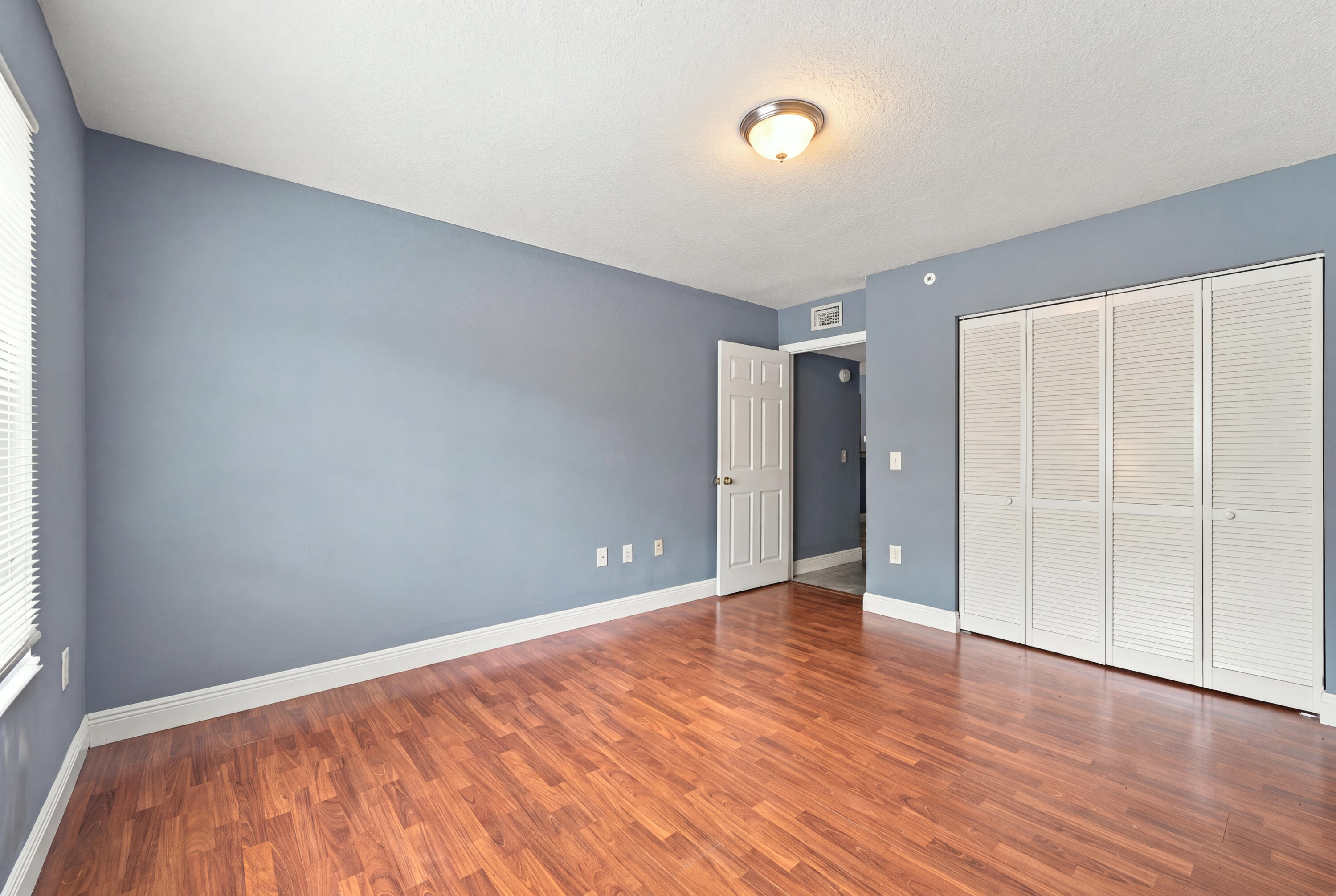 4041 SAN MARINO Boulevard 105