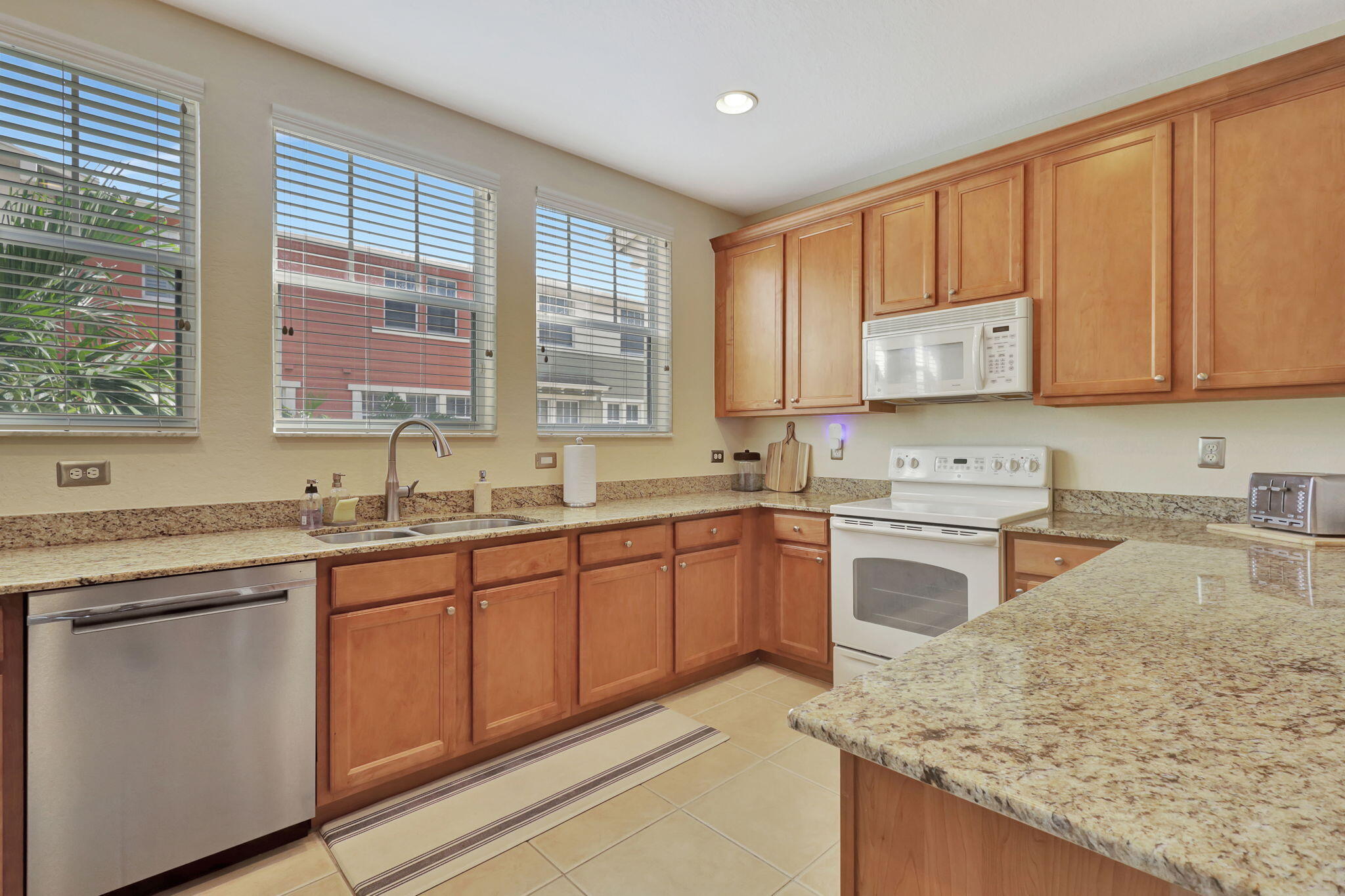 1730 Borrego Way 5