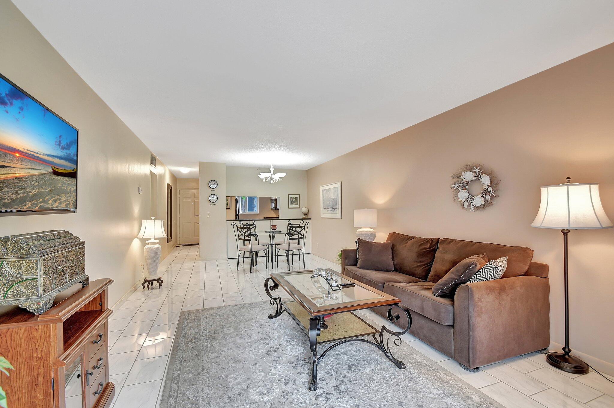1430 S Lakeside Drive 16