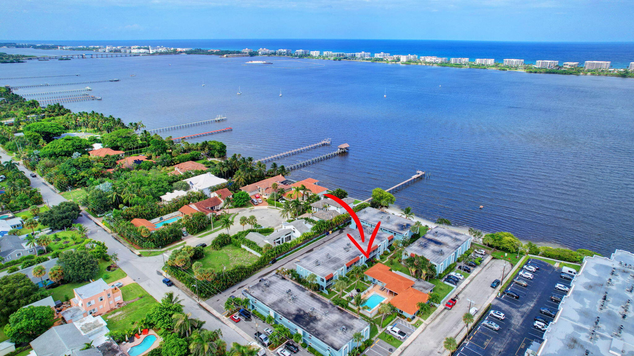 1430 S Lakeside Drive 16