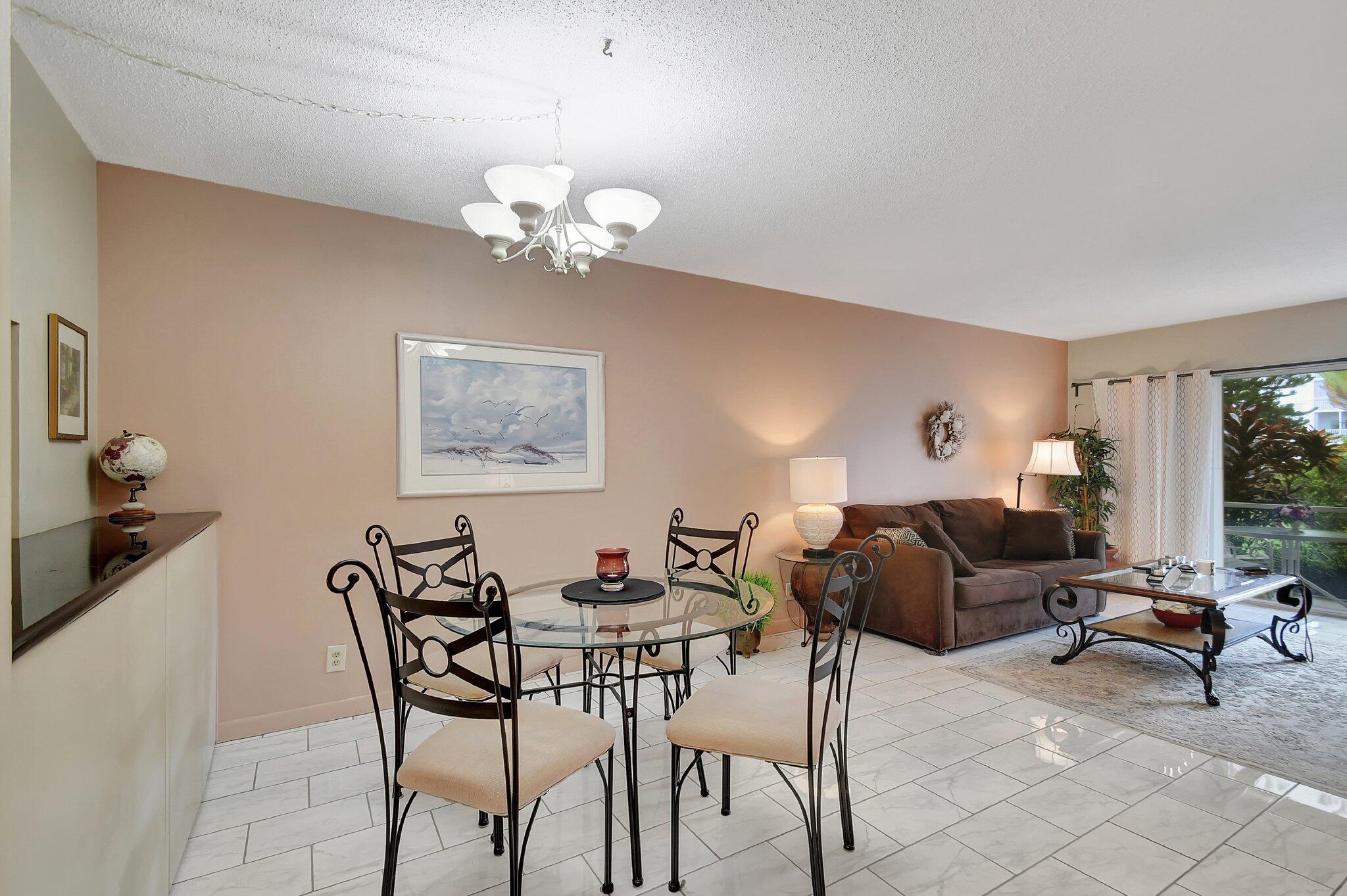 1430 S Lakeside Drive 16