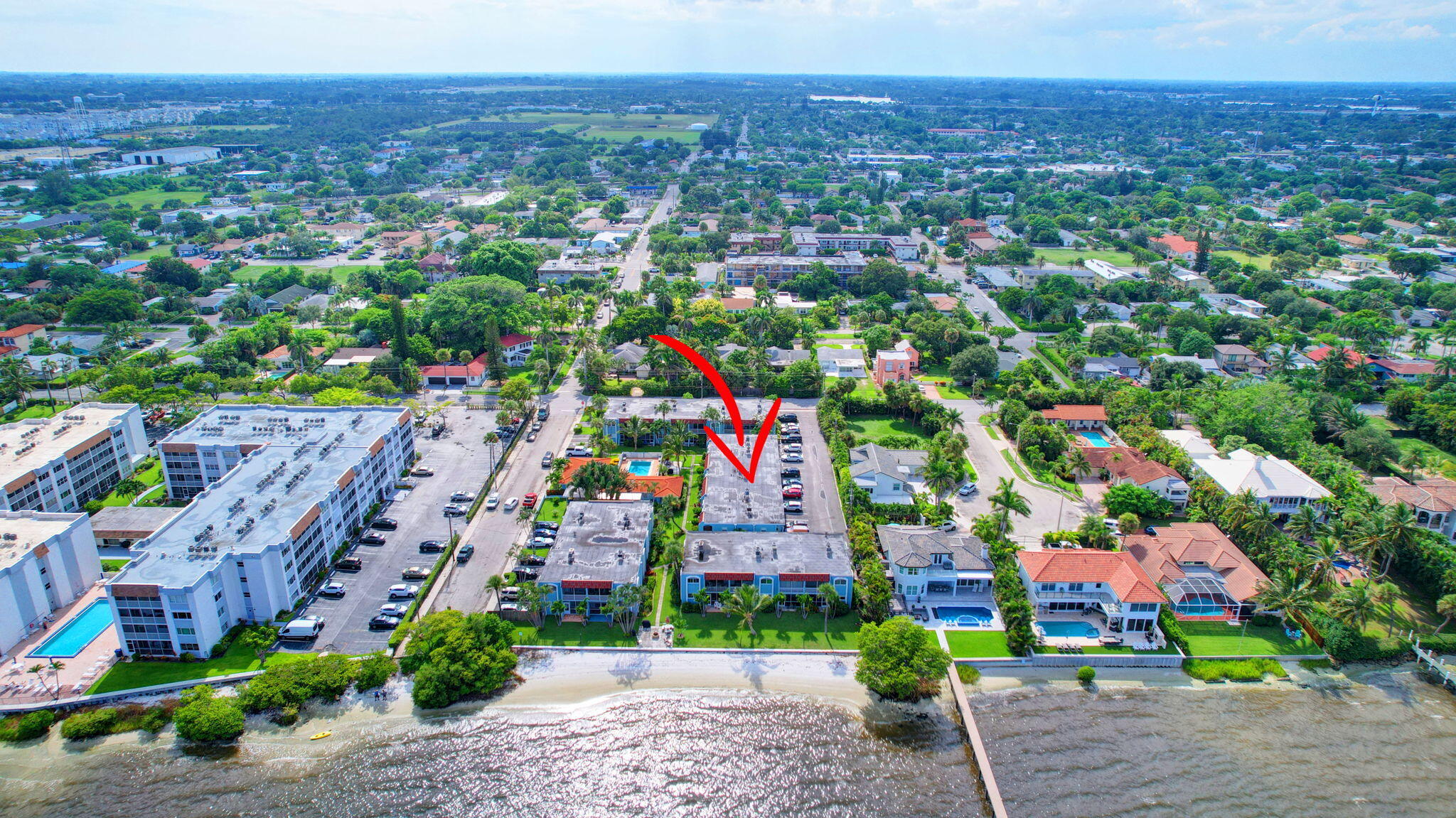 1430 S Lakeside Drive 16