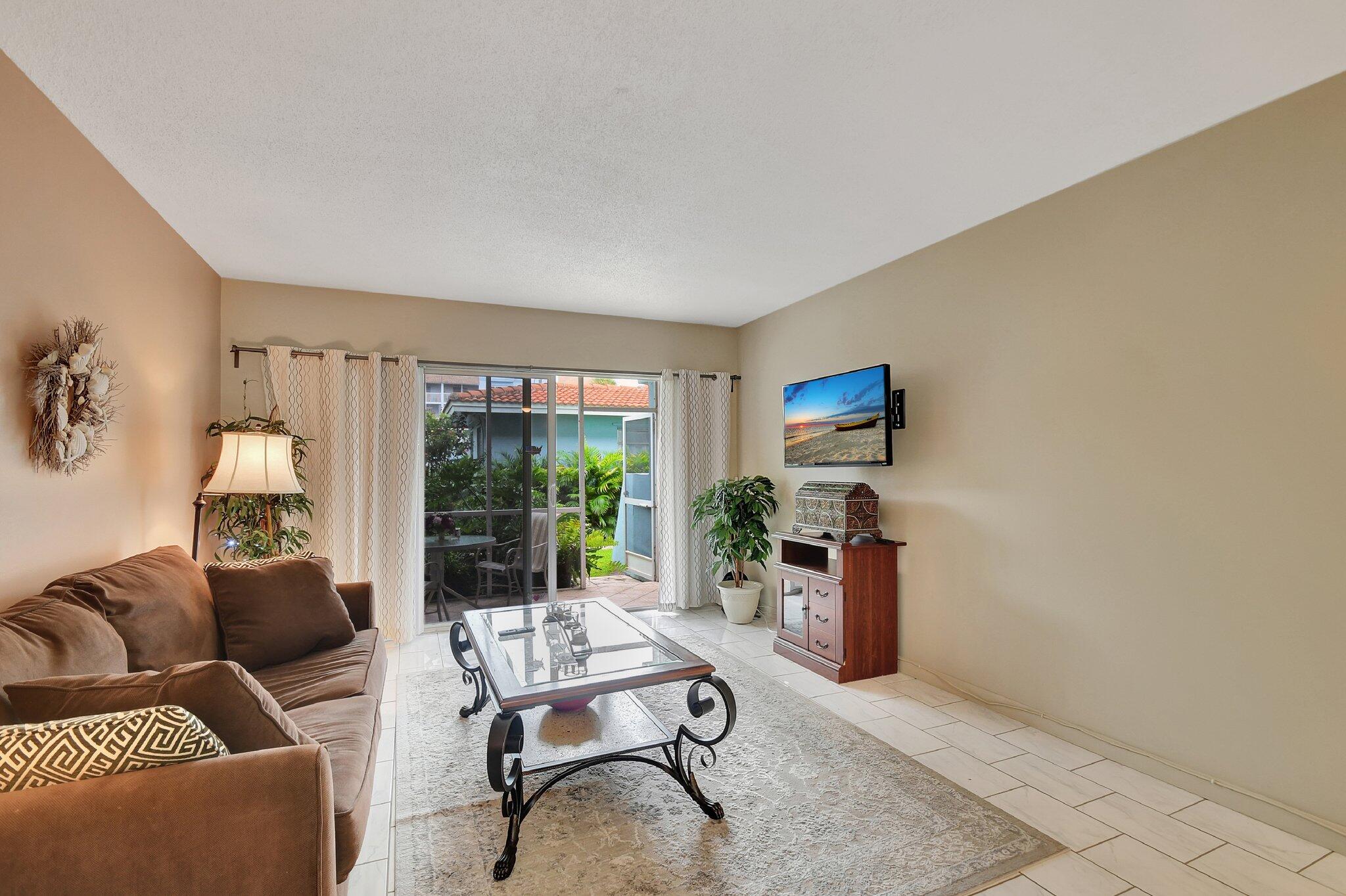 1430 S Lakeside Drive 16