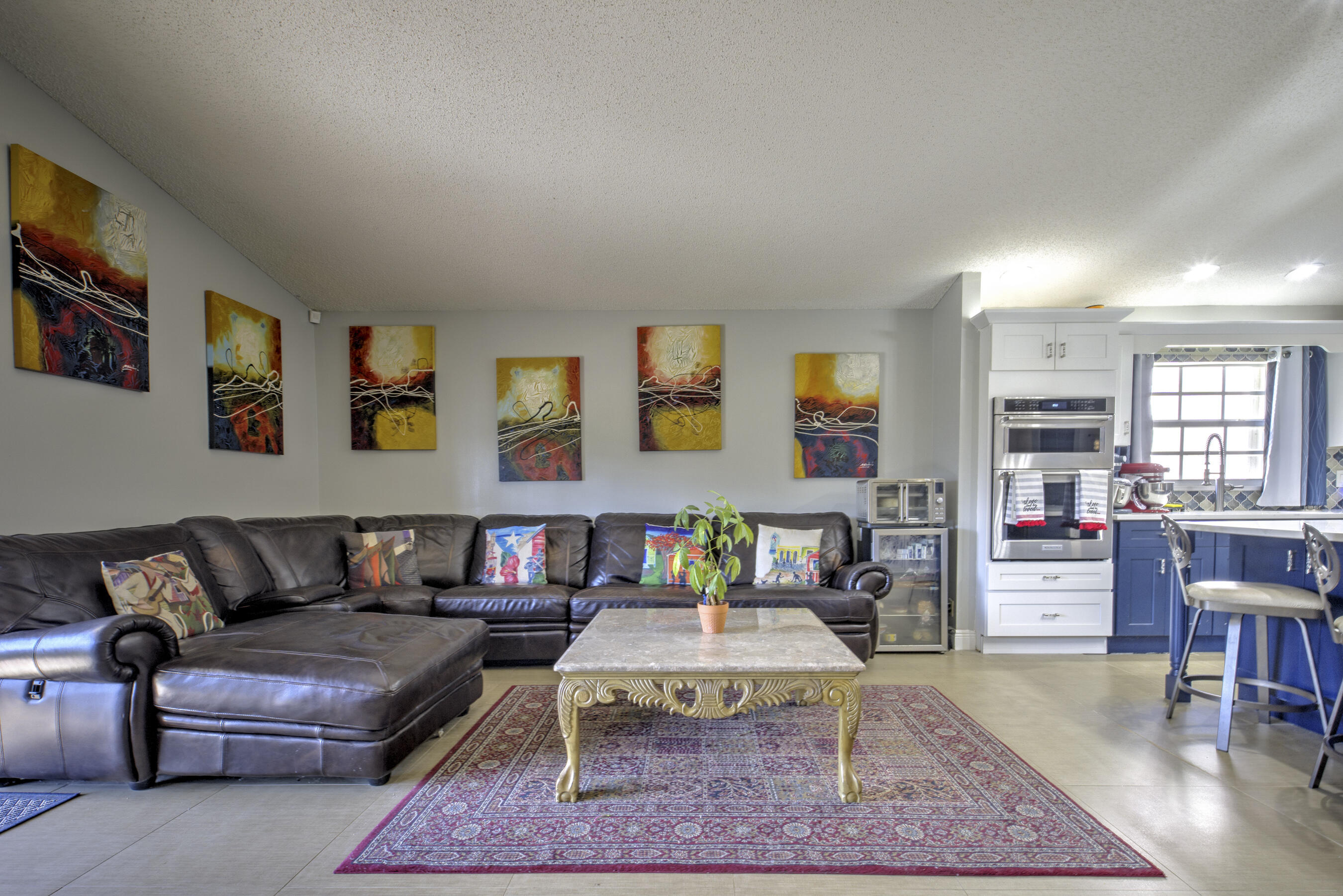 2800 Huron Way