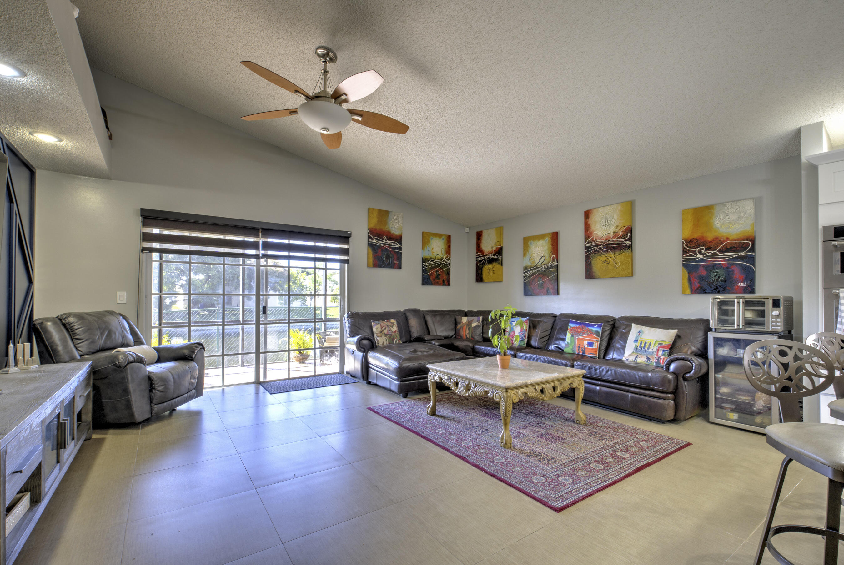 2800 Huron Way