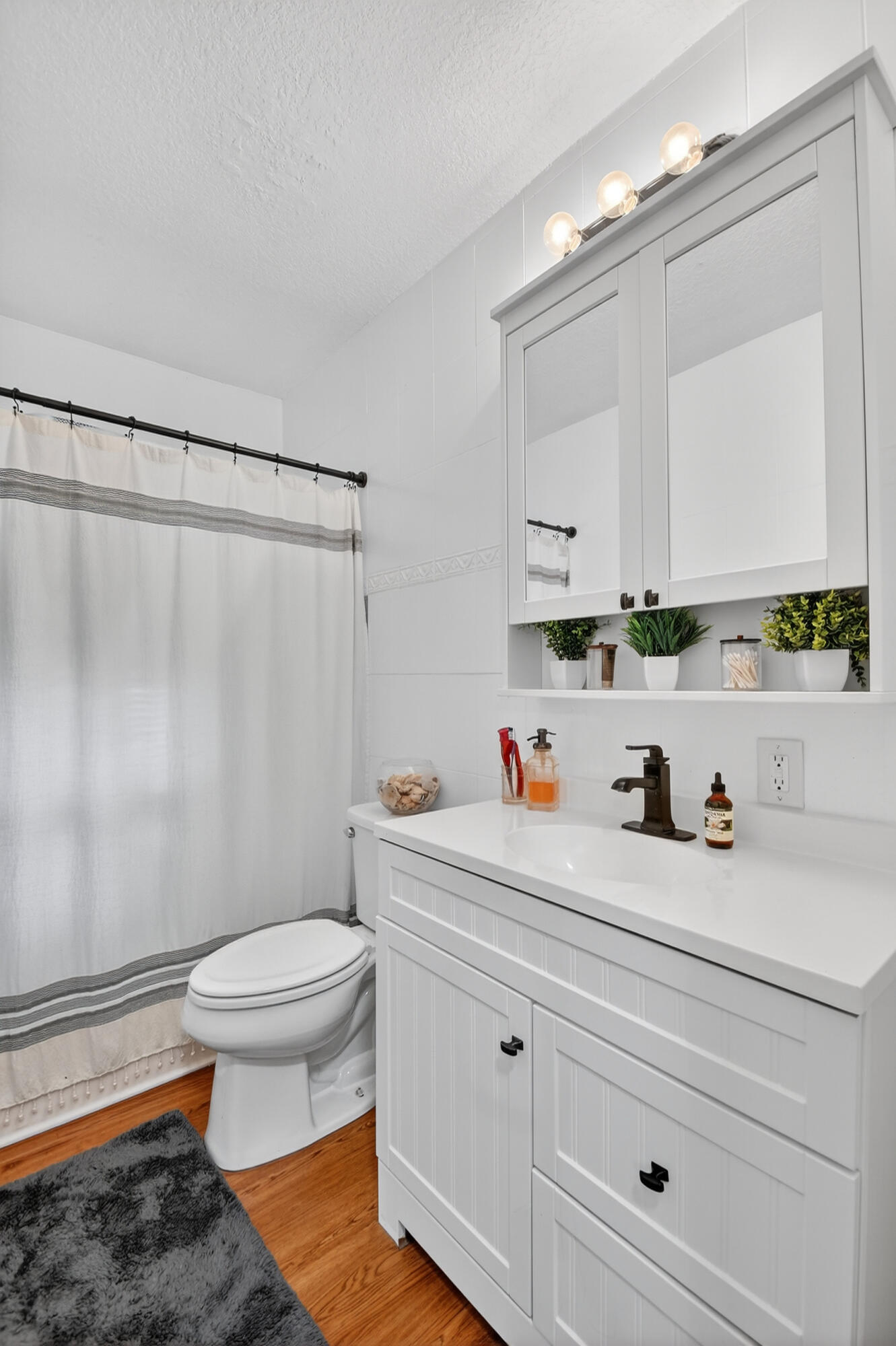 814 44th Street