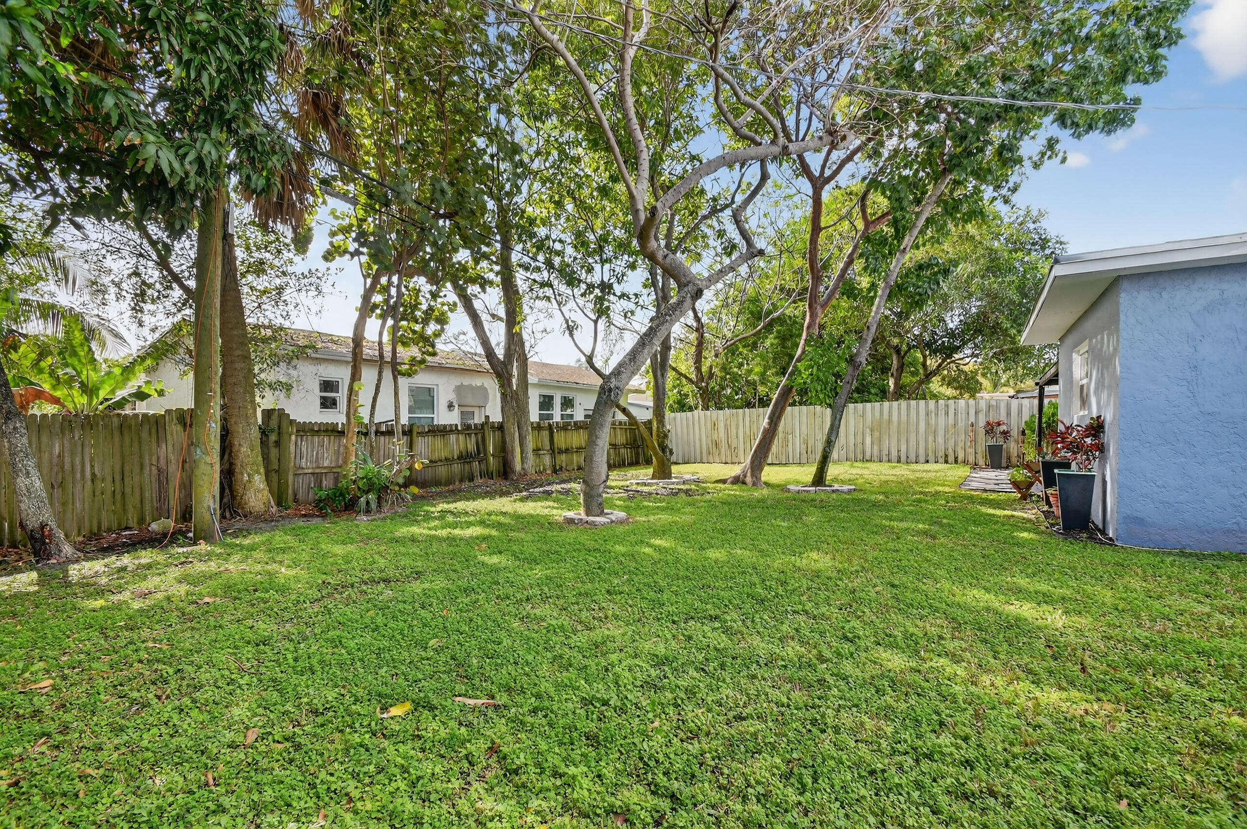 814 44th Street