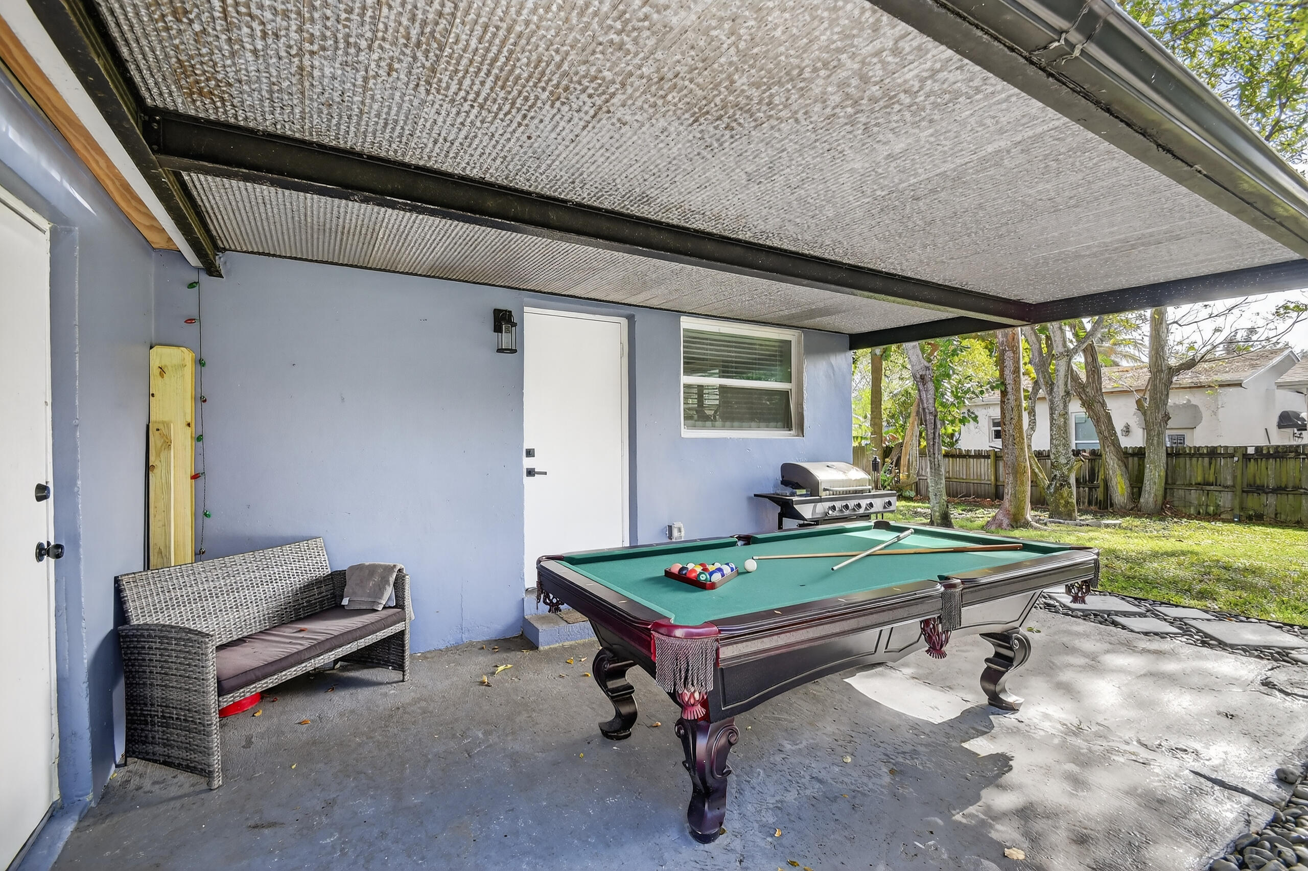 814 44th Street