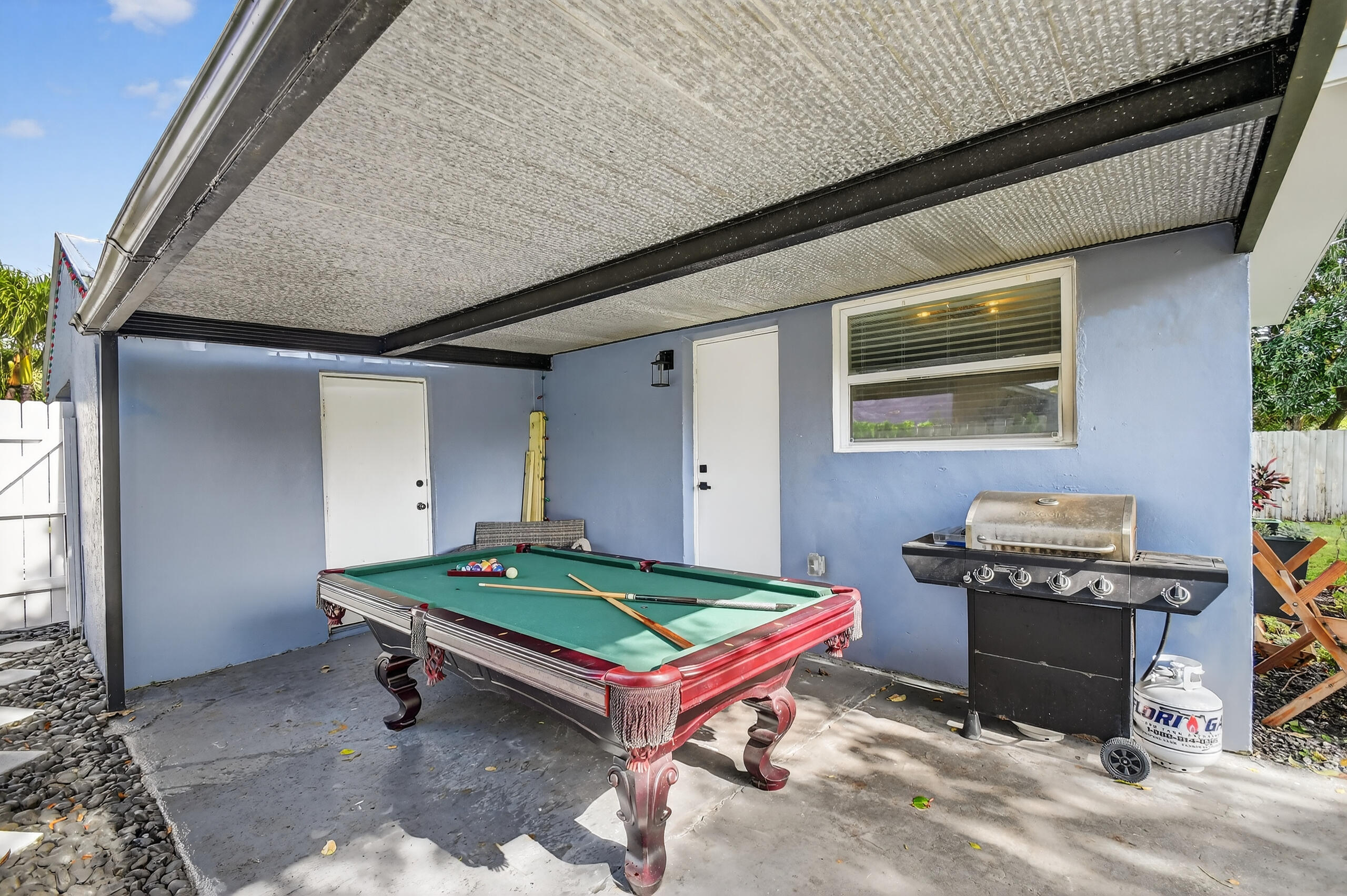 814 44th Street